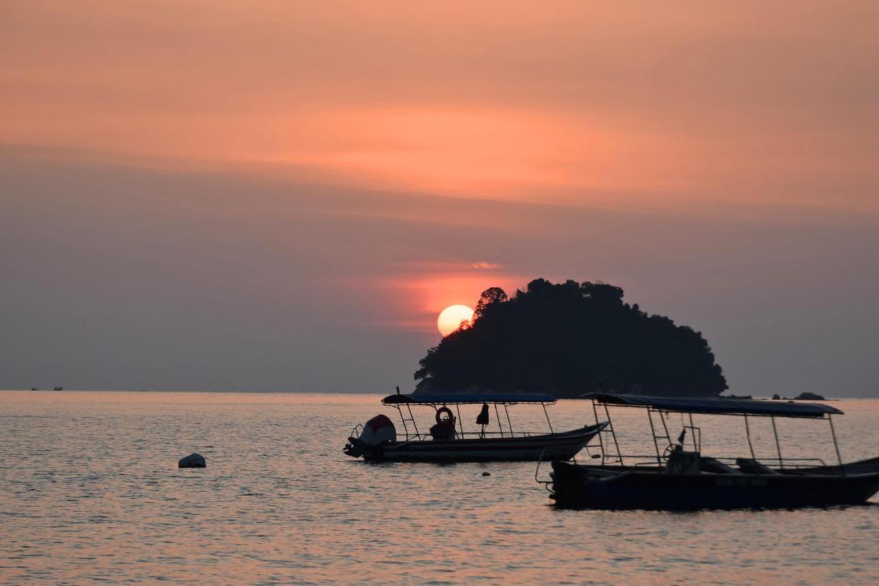 Avi Pangkor Beach Resort Kampong Pasir Bogak Exteriér fotografie