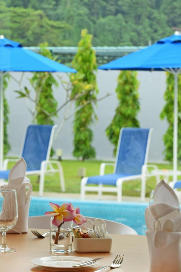 Avi Pangkor Beach Resort Kampong Pasir Bogak Exteriér fotografie
