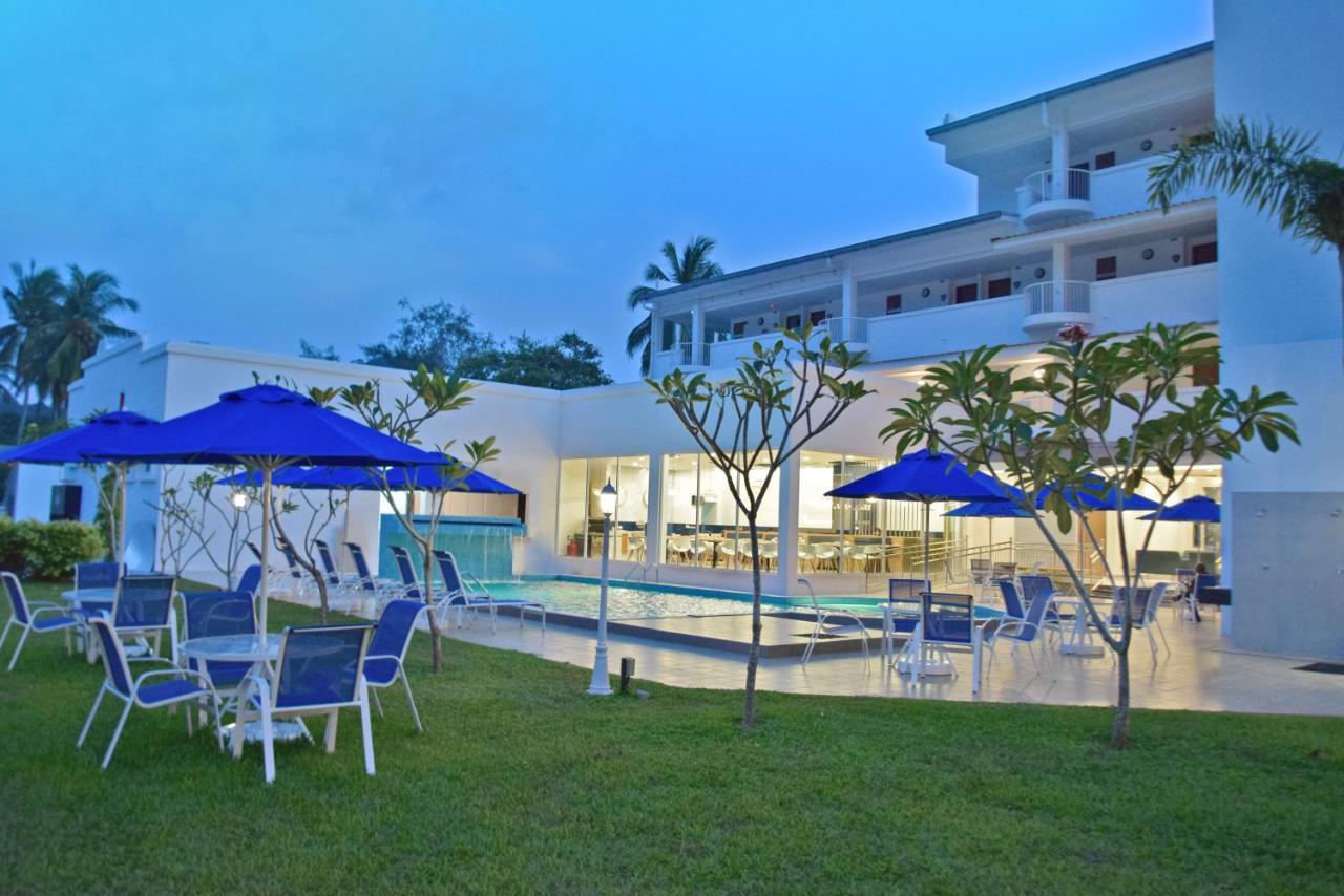Avi Pangkor Beach Resort Kampong Pasir Bogak Exteriér fotografie